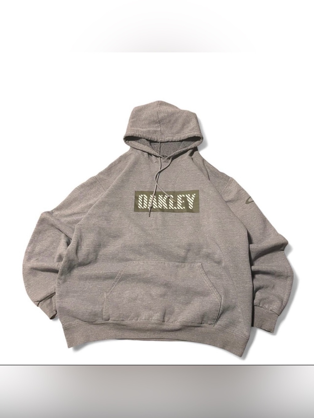 Vintage Y2K Oakley Camo Forest Green Spellout Grey Graphic Hoodie